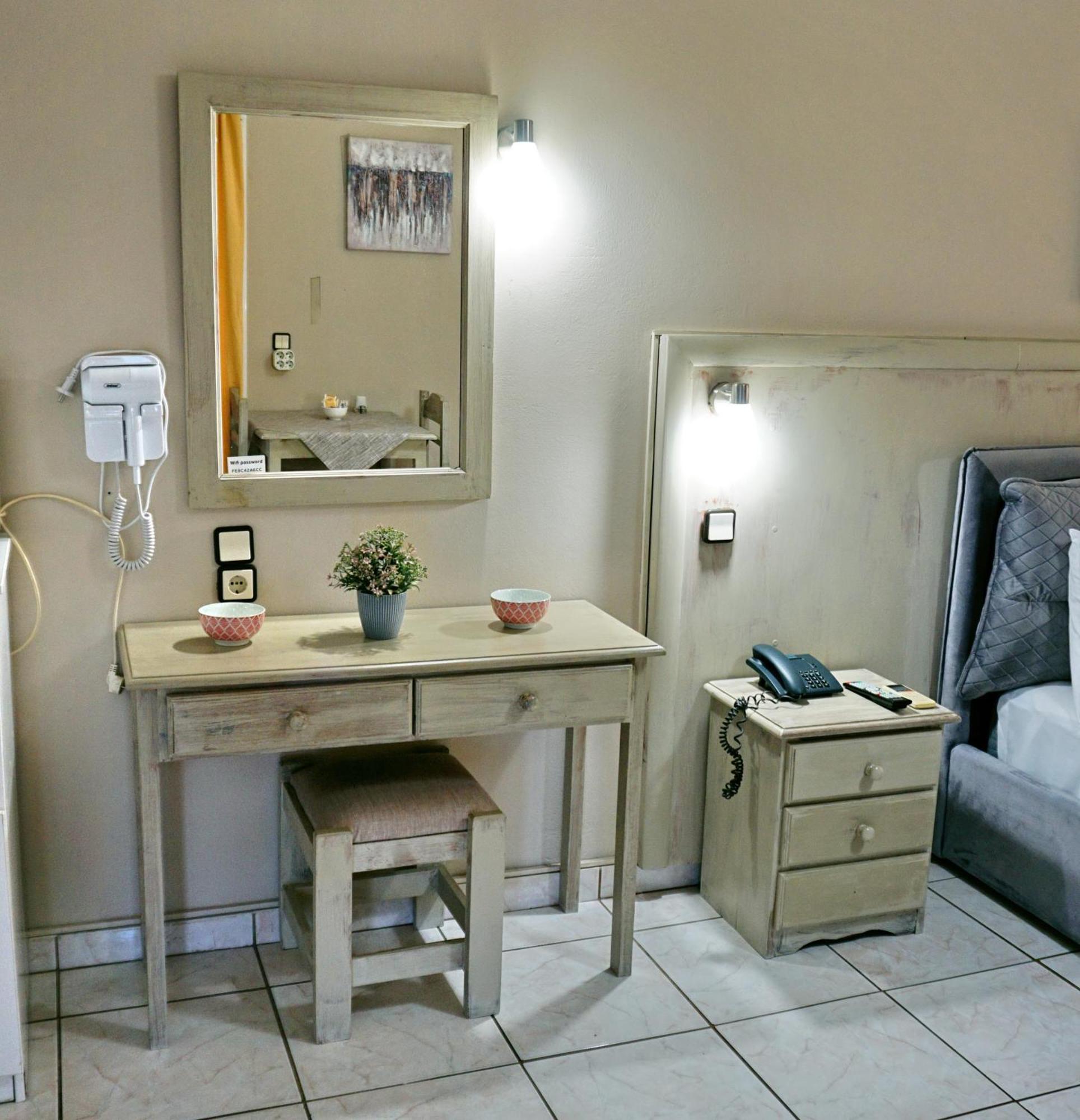 Sourada Studios Mytilene ภายนอก รูปภาพ