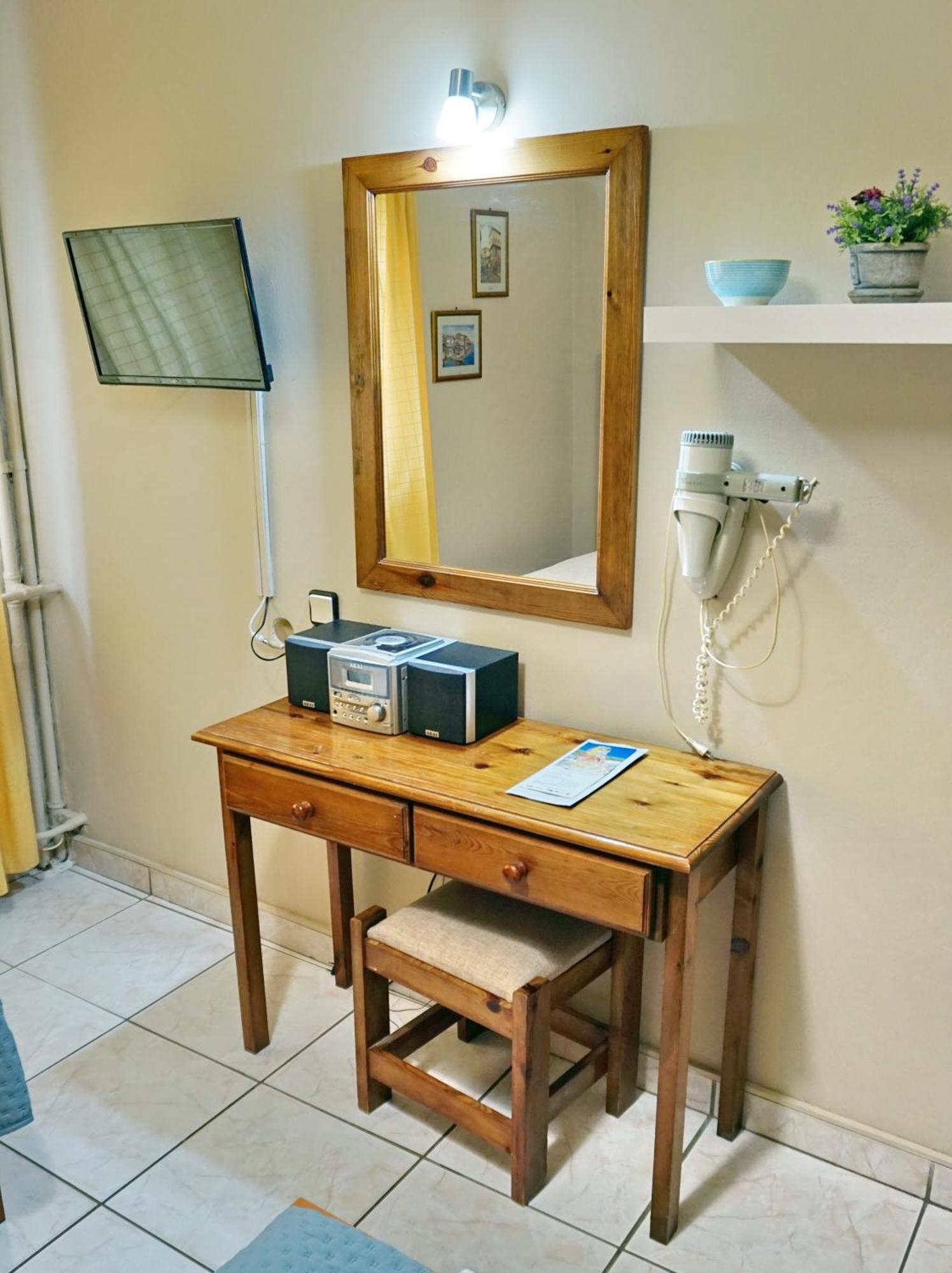 Sourada Studios Mytilene ภายนอก รูปภาพ