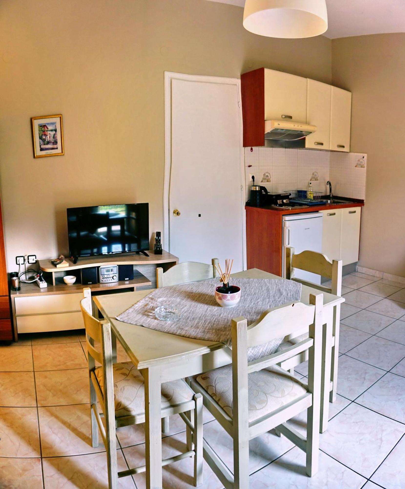 Sourada Studios Mytilene ภายนอก รูปภาพ