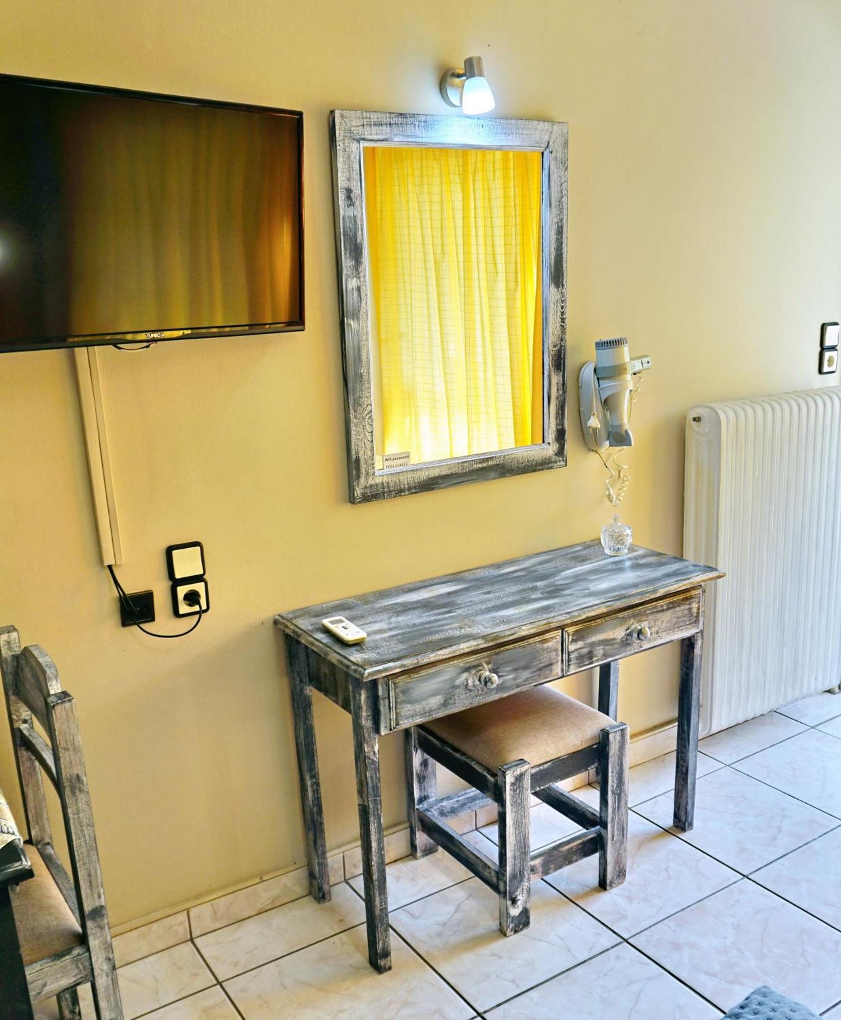 Sourada Studios Mytilene ภายนอก รูปภาพ